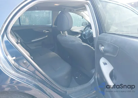 2013 Toyota Corolla S/Le z USA, uszkodzony, nr VIN 2T1BU4EE6DC104027